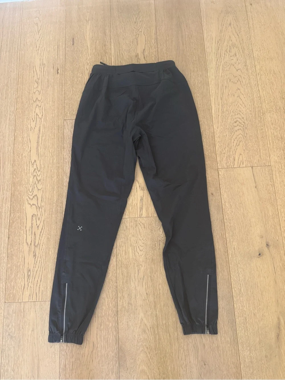 Lululemon Men’s Surge Jogger in Graphite Grey